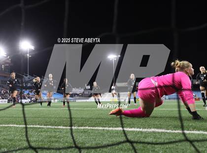 Thumbnail 2 in Fossil Ridge vs. Castle View (CHSAA 5A Championship) photogallery.