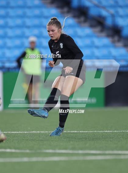 Thumbnail 3 in Fossil Ridge vs. Castle View (CHSAA 5A Championship) photogallery.