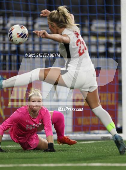 Thumbnail 3 in Fossil Ridge vs. Castle View (CHSAA 5A Championship) photogallery.