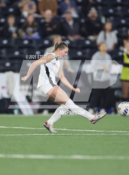 Thumbnail 3 in Fossil Ridge vs. Castle View (CHSAA 5A Championship) photogallery.