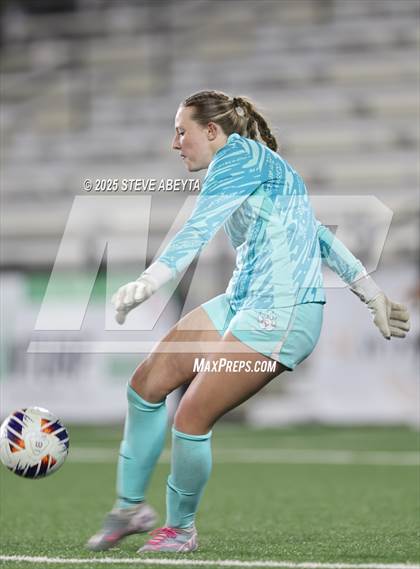 Thumbnail 2 in Fossil Ridge vs. Castle View (CHSAA 5A Championship) photogallery.