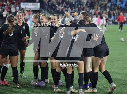 Thumbnail 3 in Fossil Ridge vs. Castle View (CHSAA 5A Championship) photogallery.