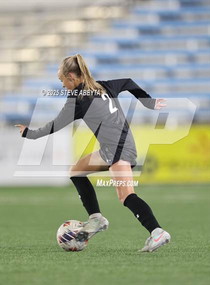 Thumbnail 2 in Fossil Ridge vs. Castle View (CHSAA 5A Championship) photogallery.