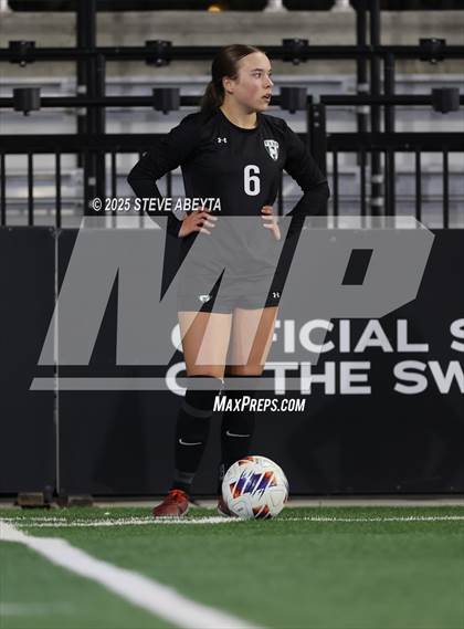 Thumbnail 2 in Fossil Ridge vs. Castle View (CHSAA 5A Championship) photogallery.