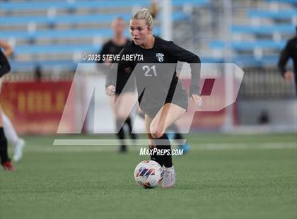 Thumbnail 1 in Fossil Ridge vs. Castle View (CHSAA 5A Championship) photogallery.
