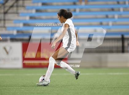 Thumbnail 1 in Fossil Ridge vs. Castle View (CHSAA 5A Championship) photogallery.