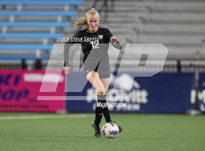 Thumbnail 3 in Fossil Ridge vs. Castle View (CHSAA 5A Championship) photogallery.
