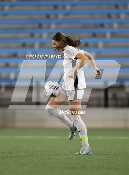 Thumbnail 2 in Fossil Ridge vs. Castle View (CHSAA 5A Championship) photogallery.