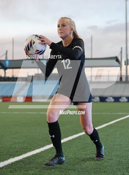 Thumbnail 1 in Fossil Ridge vs. Castle View (CHSAA 5A Championship) photogallery.