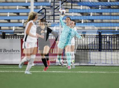 Thumbnail 1 in Fossil Ridge vs. Castle View (CHSAA 5A Championship) photogallery.