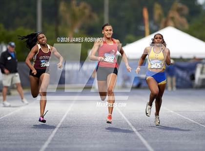 Thumbnail 1 in FHSAA Class 4A Final (200m) photogallery.