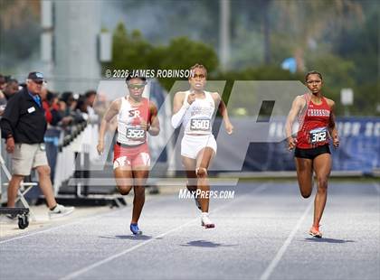Thumbnail 1 in FHSAA Class 4A Final (200m) photogallery.