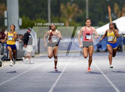 Thumbnail 1 in FHSAA Class 4A Final (200m) photogallery.