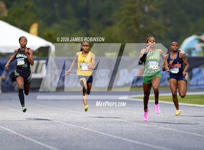 Thumbnail 3 in FHSAA Class 4A Final (200m) photogallery.