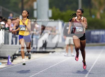 Thumbnail 1 in FHSAA Class 4A Final (200m) photogallery.