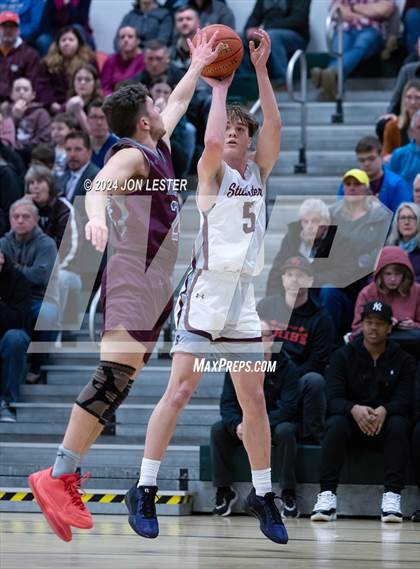 Thumbnail 1 in Northeastern Clinton vs. Stillwater (NYSPHSAA Class B Regional Semifinal) photogallery.