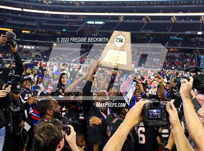 Thumbnail 3 in North Shore @ Duncanville (UIL 6A D1 Final) photogallery.