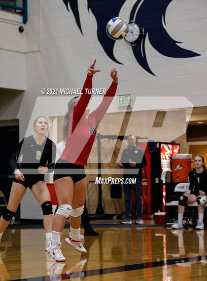 Thumbnail 3 in Kellogg vs Parma (3A State Tournament) photogallery.