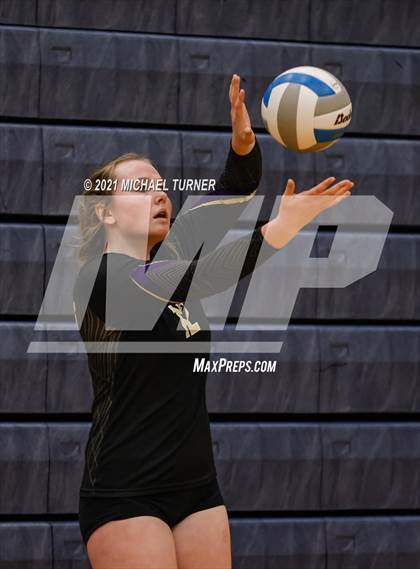 Thumbnail 1 in Kellogg vs Parma (3A State Tournament) photogallery.