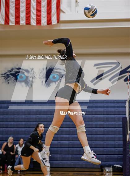 Thumbnail 1 in Kellogg vs Parma (3A State Tournament) photogallery.