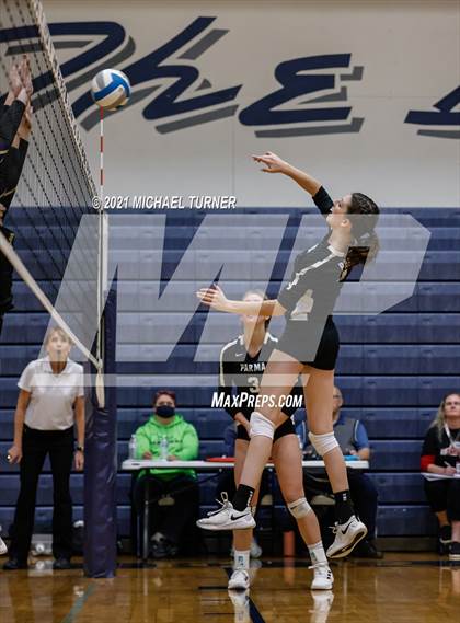 Thumbnail 2 in Kellogg vs Parma (3A State Tournament) photogallery.