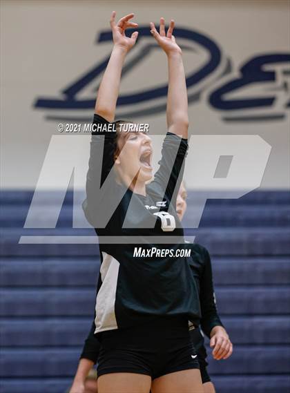 Thumbnail 2 in Kellogg vs Parma (3A State Tournament) photogallery.
