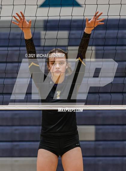 Thumbnail 3 in Kellogg vs Parma (3A State Tournament) photogallery.