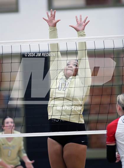 Thumbnail 3 in Tyler Legacy @ Royse City photogallery.