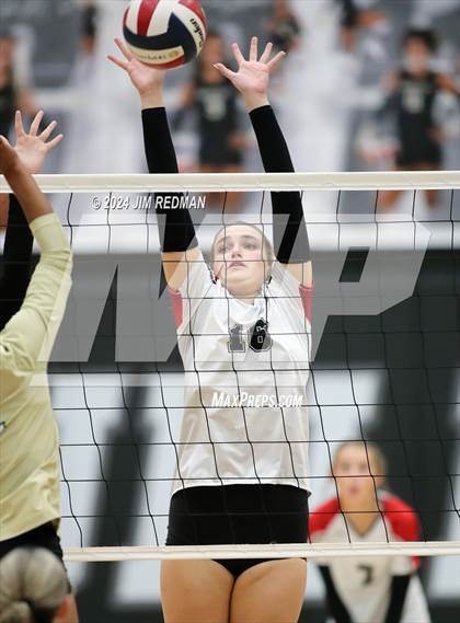 Thumbnail 1 in Tyler Legacy @ Royse City photogallery.