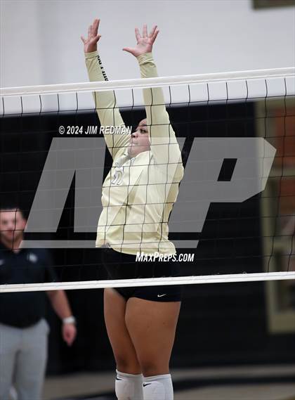 Thumbnail 3 in Tyler Legacy @ Royse City photogallery.