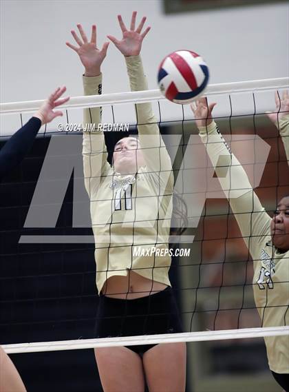 Thumbnail 3 in Tyler Legacy @ Royse City photogallery.