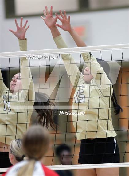 Thumbnail 2 in Tyler Legacy @ Royse City photogallery.