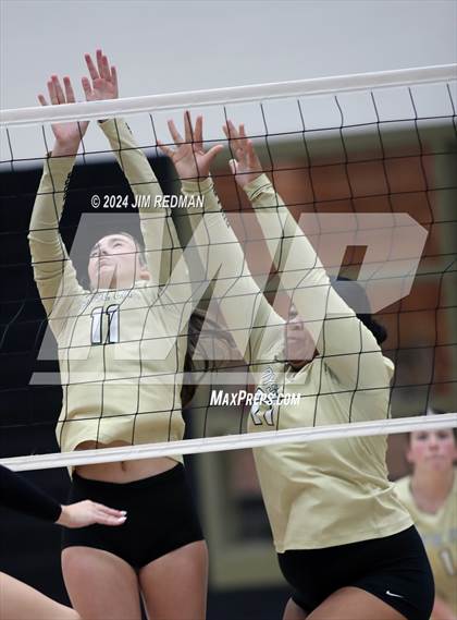 Thumbnail 2 in Tyler Legacy @ Royse City photogallery.