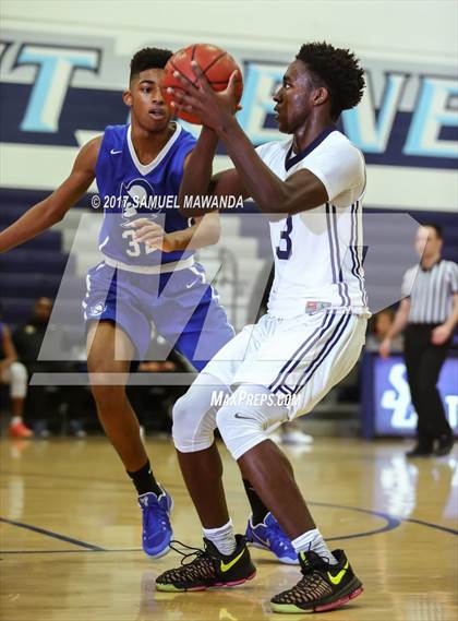 Thumbnail 2 in El Camino Real vs. San Gabriel Academy photogallery.