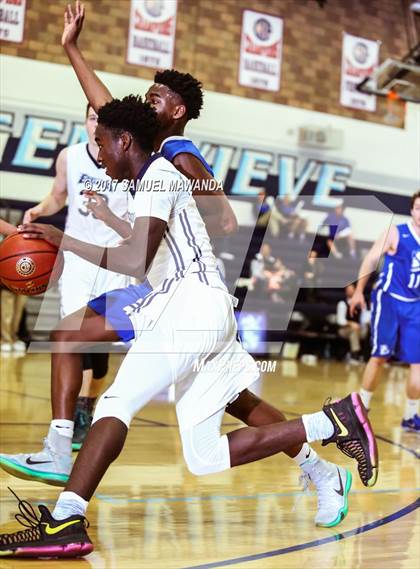Thumbnail 3 in El Camino Real vs. San Gabriel Academy photogallery.