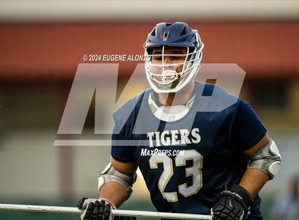 Thumbnail 2 in Holy Trinity Episcopal Academy @ St. Edward’s (Scrimmage) photogallery.