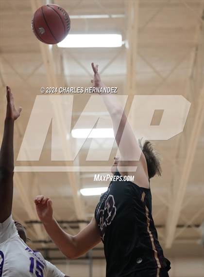 Thumbnail 3 in Willis vs. Magnolia West (Doghouse Invitational) photogallery.