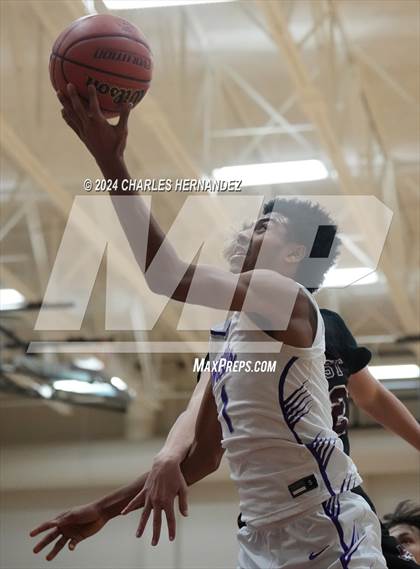 Thumbnail 1 in Willis vs. Magnolia West (Doghouse Invitational) photogallery.