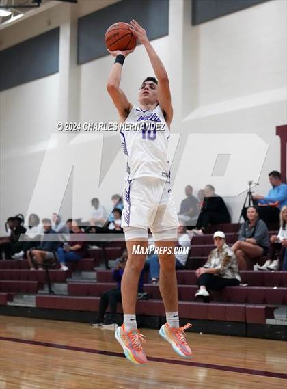 Thumbnail 3 in Willis vs. Magnolia West (Doghouse Invitational) photogallery.