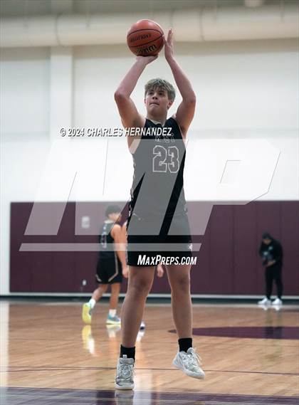 Thumbnail 1 in Willis vs. Magnolia West (Doghouse Invitational) photogallery.