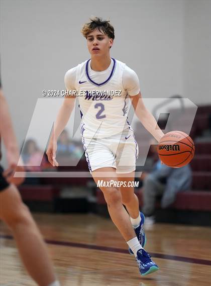 Thumbnail 2 in Willis vs. Magnolia West (Doghouse Invitational) photogallery.