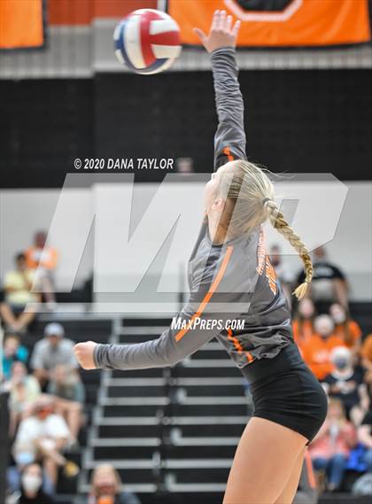 Thumbnail 1 in Argyle @ Springtown photogallery.
