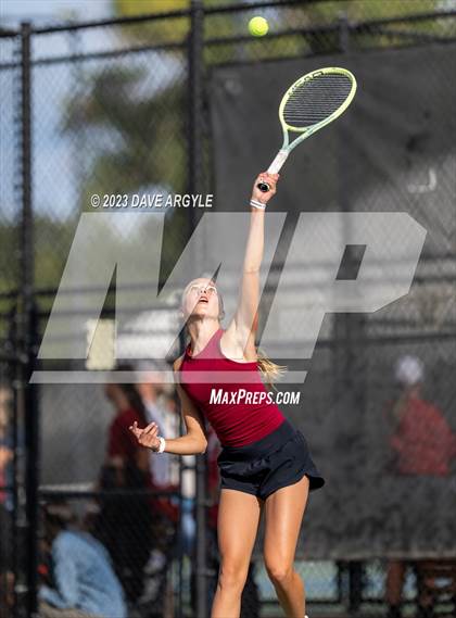 Thumbnail 3 in UHSAA 6A Semifinals photogallery.