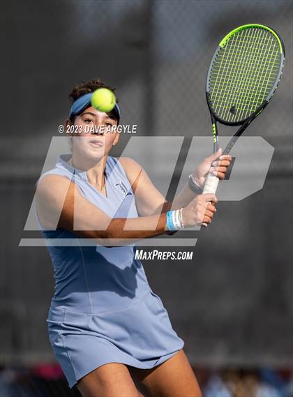 Thumbnail 1 in UHSAA 6A Semifinals photogallery.