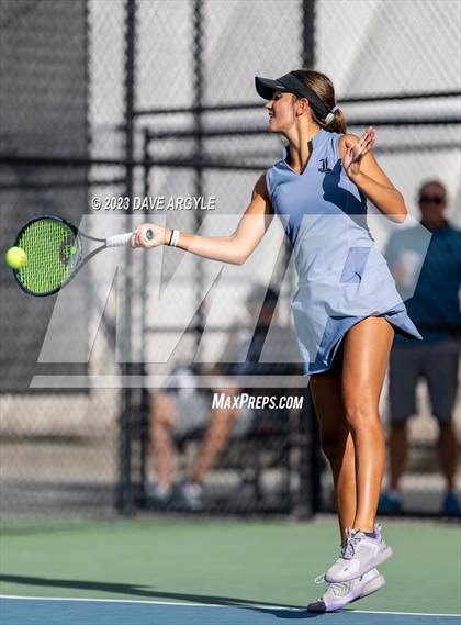 Thumbnail 2 in UHSAA 6A Semifinals photogallery.