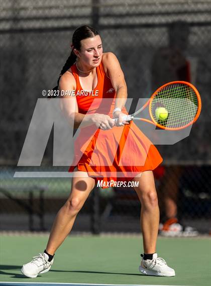 Thumbnail 2 in UHSAA 6A Semifinals photogallery.