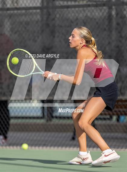 Thumbnail 2 in UHSAA 6A Semifinals photogallery.