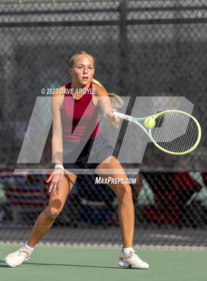 Thumbnail 1 in UHSAA 6A Semifinals photogallery.