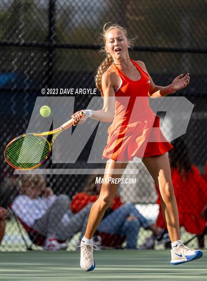 Thumbnail 3 in UHSAA 6A Semifinals photogallery.