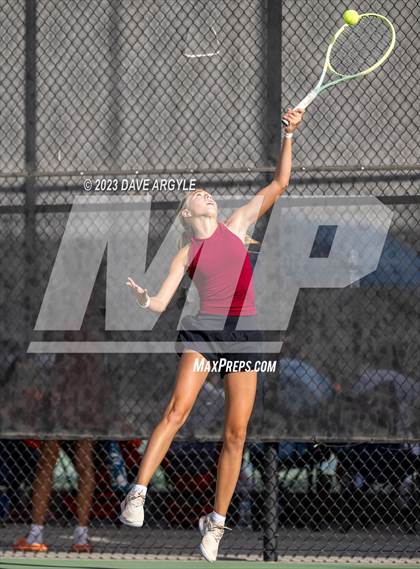 Thumbnail 1 in UHSAA 6A Semifinals photogallery.